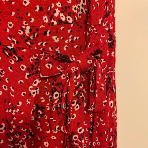 Red sleeveless dress with tie - Picture 4 of 4